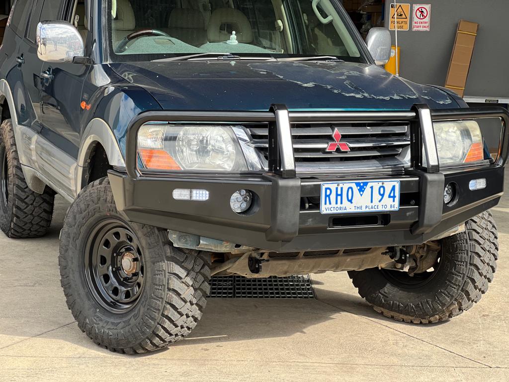 Mitsubishi Pajero Bull Bar